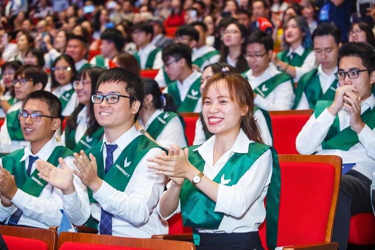 Thầy trò VinUni háo hức, rạng rỡ trong ngày khai giảng đầu tiên.