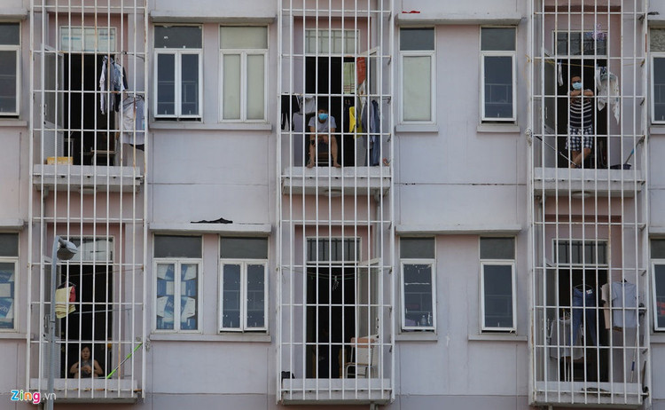 Canh dong duc nhu cho phien truoc cong khu cach ly o TP.HCM hinh anh 15 tiepte_zing85.JPG