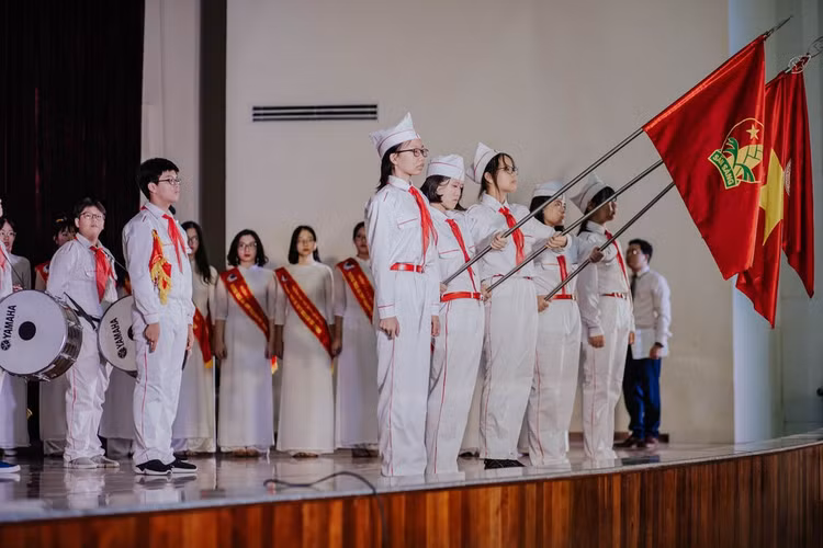 cho hoc sinh nghi he tu thang 6 anh 1