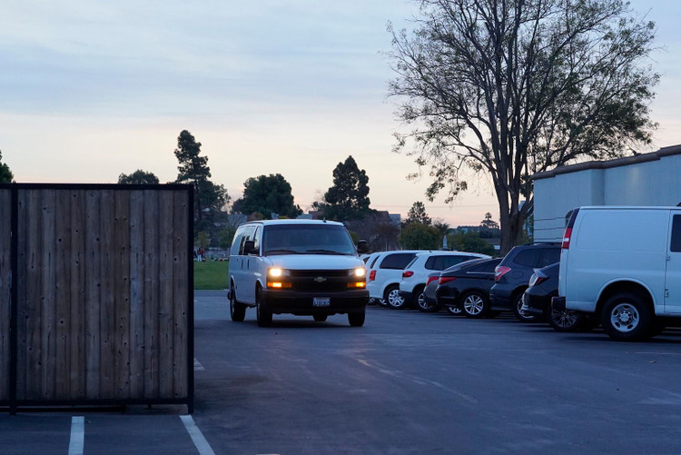 thi the nghe si chi tai dua den nha quan anh 1