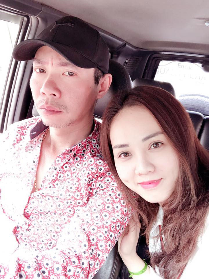 NSND Cong Ly cuoi vo anh 7