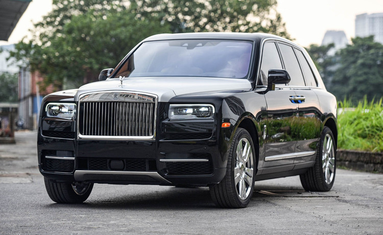 Chi tiet Rolls-Royce Cullinan phien ban 5 cho tai Viet Nam anh 1