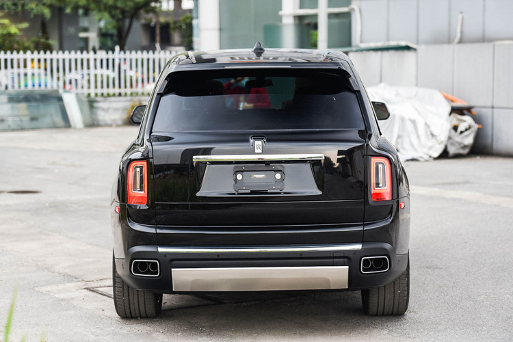 Chi tiet Rolls-Royce Cullinan phien ban 5 cho tai Viet Nam anh 5