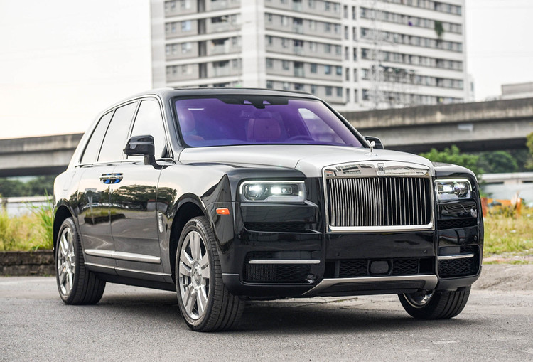 Chi tiet Rolls-Royce Cullinan phien ban 5 cho tai Viet Nam anh 2