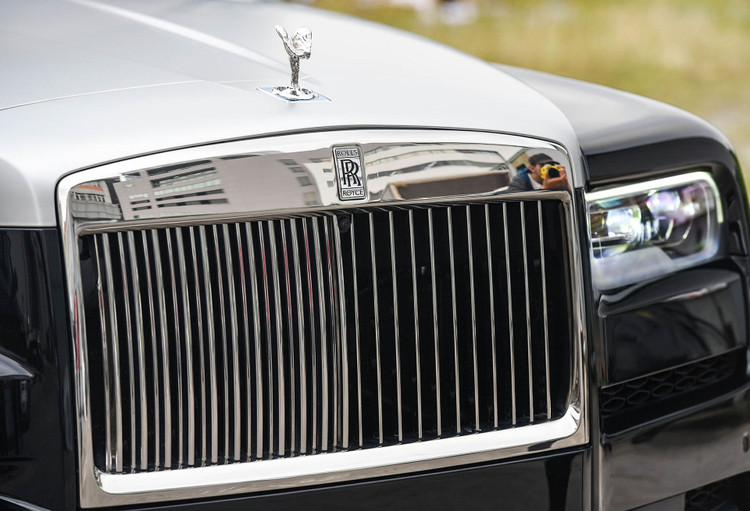 Chi tiet Rolls-Royce Cullinan phien ban 5 cho tai Viet Nam anh 6