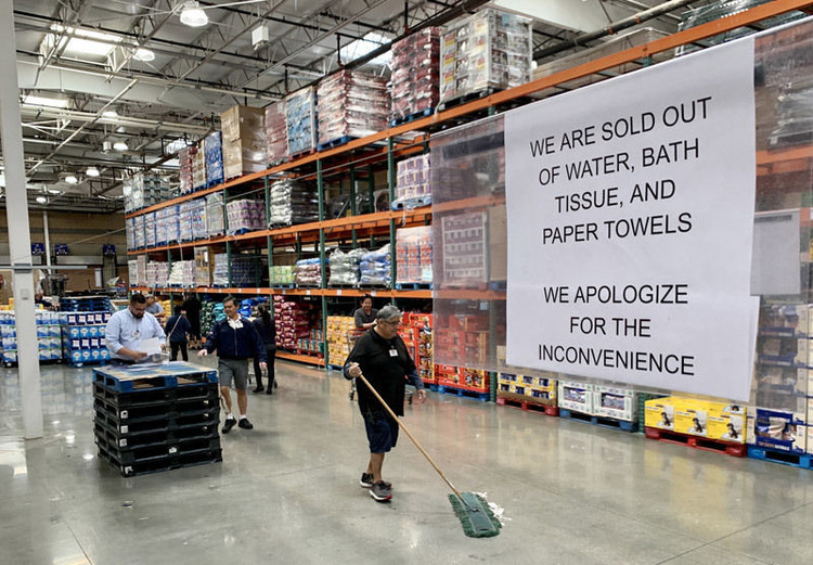 Hình ảnh nước Mỹ lại khan hiếm giấy vệ sinh vì Covid-19