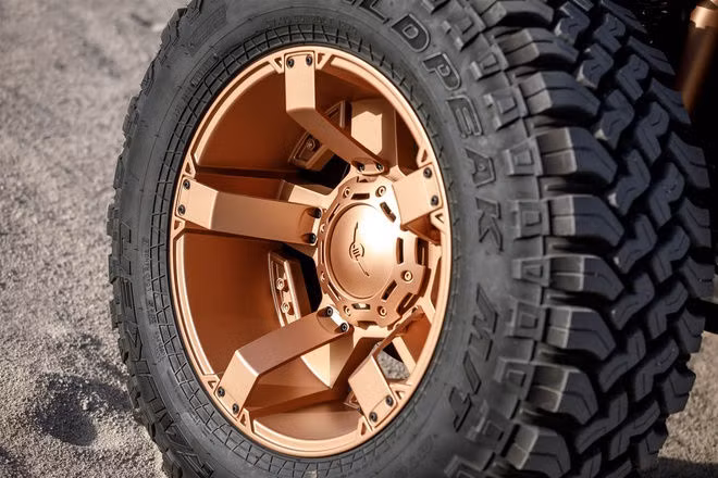 Rezvani Hercules 6×6 co gia ban gan nua trieu USD anh 10