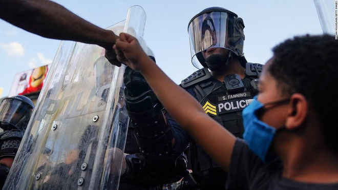 Bieu tinh lan rong o My anh 2