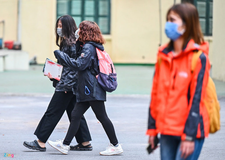 Hang nghin sinh vien tro lai truong sau ky nghi gan 2 thang hinh anh 3 8_zing.jpg