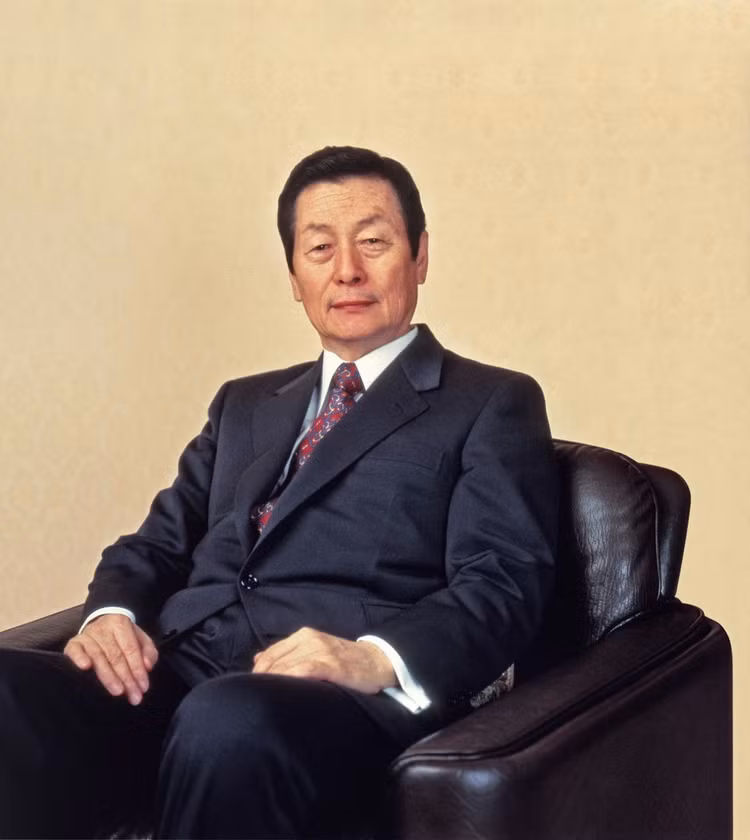 Nha sang lap Lotte khong de lai di chuc, cac con tranh gianh ra sao? hinh anh 2 1_Bloomberg.jpg