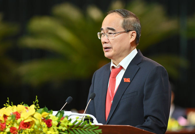 Bí thư Thành ủy Nguyễn Thiện Nhân phát biểu khai mạc Đại hội đại biểu Đảng bộ TP HCM khoá XI sáng 15/10. Ảnh: Trung tâm báo chí TP HCM.