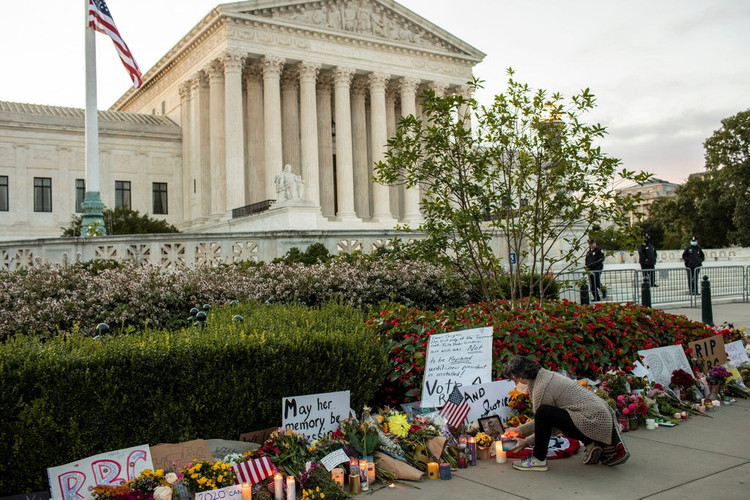 Biden nam loi the tai chinh truoc Trump anh 2