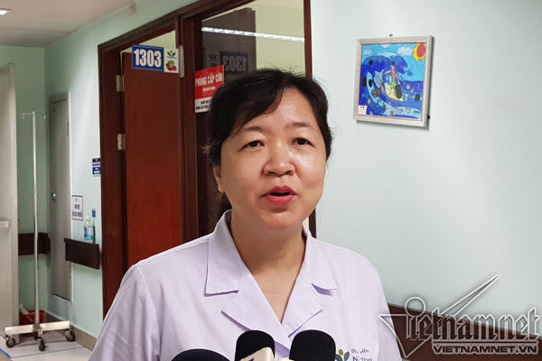 Trẻ nhập viện Nhi Trung ương do loại virus lây khi hôn hít tăng gấp 3