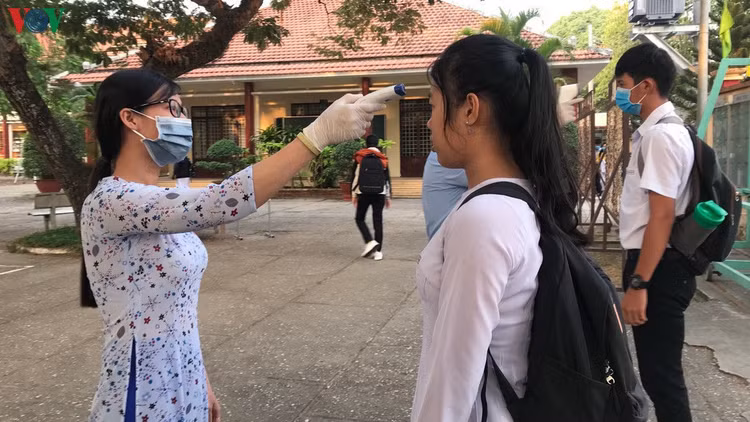 ha noi: cac truong tap duot kich ban to chuc don hoc sinh quay tro lai hinh 1