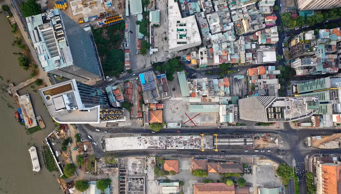 Cựu đô đốc Nguyễn Văn Hiến hầu toà ảnh 2 Khu đất số 7-9 (dấu đỏ). Ảnh: Hữu Khoa.