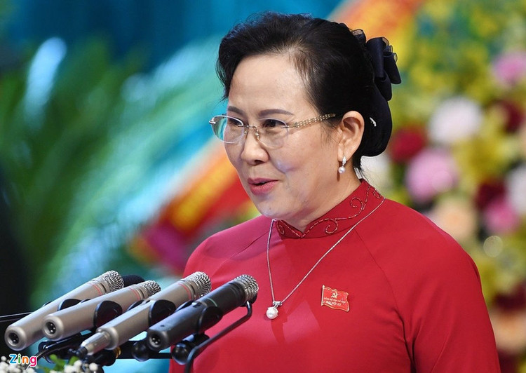 bau 12 bi thu tinh uy khoa moi anh 1