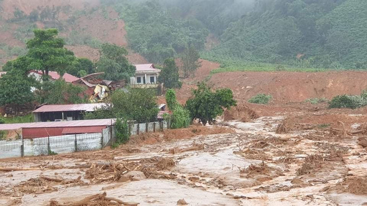 Nơi lở núi vùi lấp 22 cán bộ, chiến sỹ: Ám ảnh tiếng kẻng trong mưa! - 1