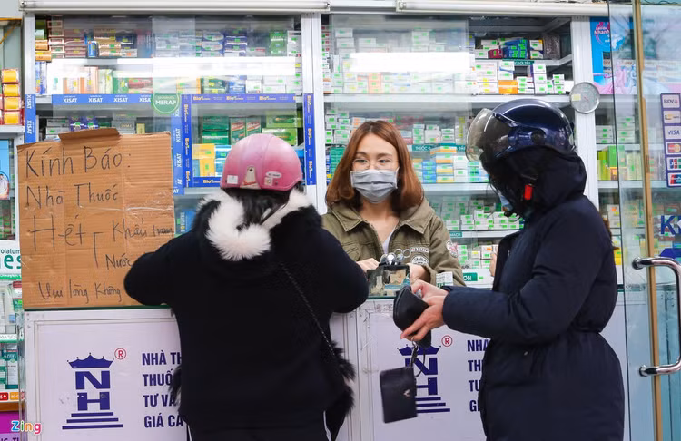 'Quay khong ban khau trang, nuoc rua tay. Xin dung hoi' hinh anh 5 5_zing.jpg