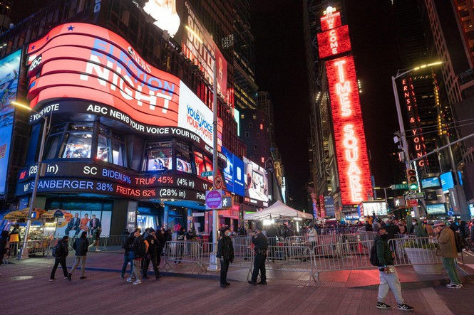 Mỹ sắp có cuộc bầu cử nhiều người bỏ phiếu nhất trong một thế kỉ - ảnh 16