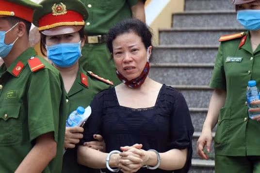 Giao vien khai bi ep nang diem thi THPT vi 'quan he cua sep' hinh anh 2 lien.jpg