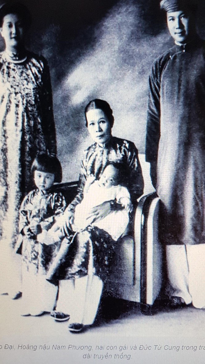 Nhân Huế mình đang mặc quốc phục - ảnh 3