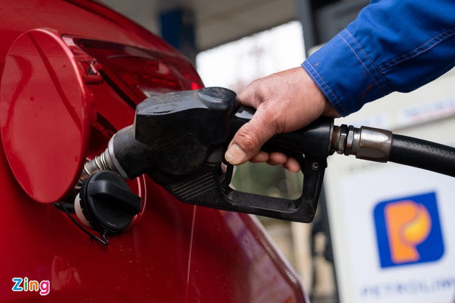 Gia xang co giam xuong duoi 10.000 dong/lit? hinh anh 1 XXPT7082_zing.jpg