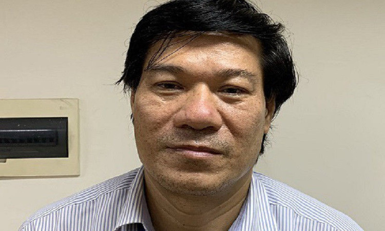 Cựu Giám đốc CDC Hà Nội là chủ mưu vụ nâng giá máy xét nghiệm Covid-19 