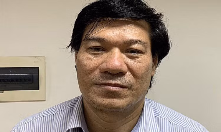 Cựu Giám đốc CDC Hà Nội là chủ mưu vụ nâng giá máy xét nghiệm Covid-19 