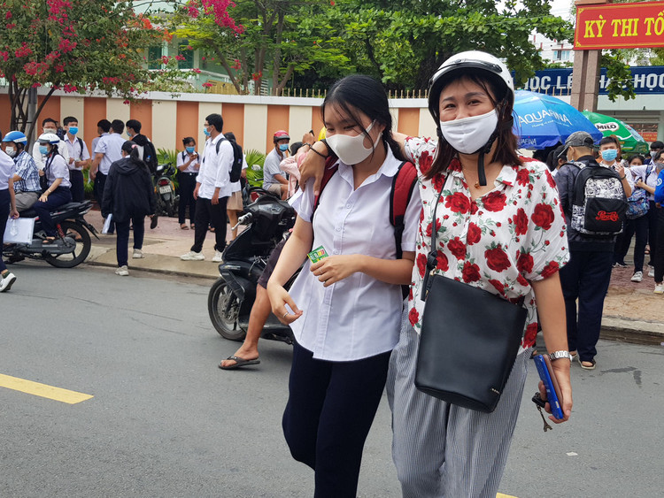 Bày tỏ về trân trọng cuộc sống, thí sinh khen đề Văn hay - 5