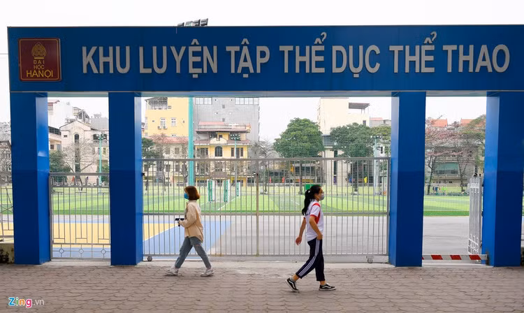 Hang nghin sinh vien tro lai truong sau ky nghi gan 2 thang hinh anh 10 1_Dai_hoc_Ha_Noi_zing.jpg