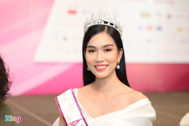 Hoa hau Do Thi Ha anh 7