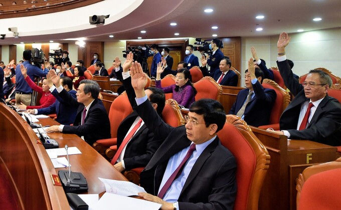 Đại biểu dự Hội nghị Trung ương 14 ngày 14/12. Ảnh: VGP/ Nhật Bắc