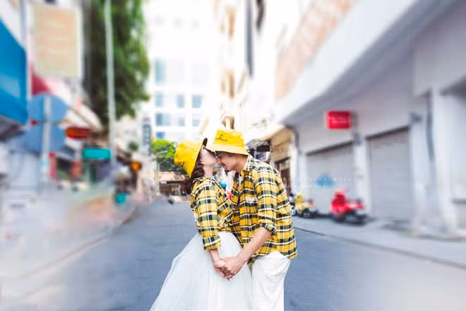 Bộ ảnh cưới 'cực chất' của cô dâu 65 tuổi với chồng ngoại quốc 24 tuổi - Ảnh 7.