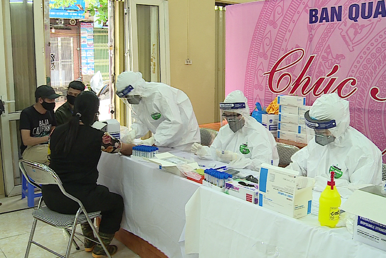 Hà Nội thực hiện triển khai xét nghiệm nhanh tại các chợ đầu mối ảnh 5