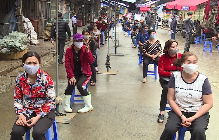 Hà Nội thực hiện triển khai xét nghiệm nhanh tại các chợ đầu mối ảnh 3