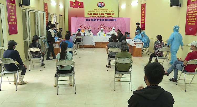 Hà Nội thực hiện triển khai xét nghiệm nhanh tại các chợ đầu mối ảnh 1