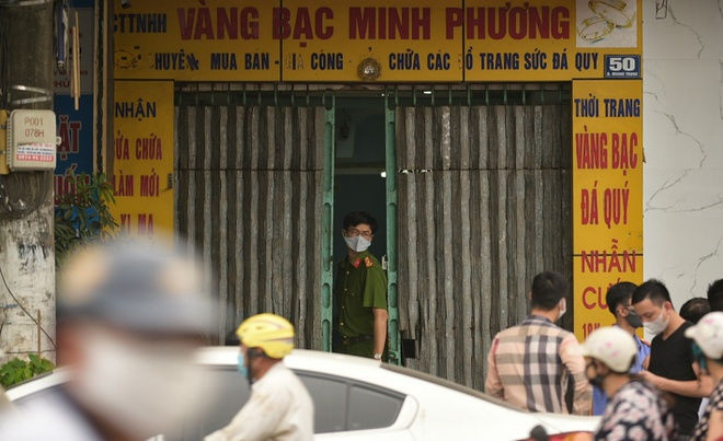 Chi cuc truong thi hanh an tu vong do ruou co chat doc Cyanua hinh anh 1 2cf4253467509d0ec441.jpg