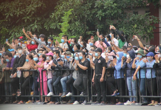 Tiễn biệt Chí Tài, người dân nhớ mãi về hình ảnh người nghệ sỹ hiền hậu, thân tình - ảnh 3