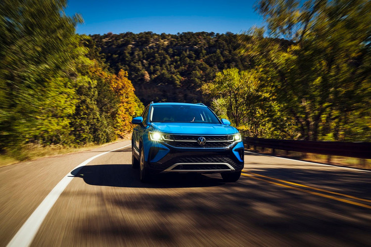 SUV do thi Volkswagen Taos duoc ra mat anh 14