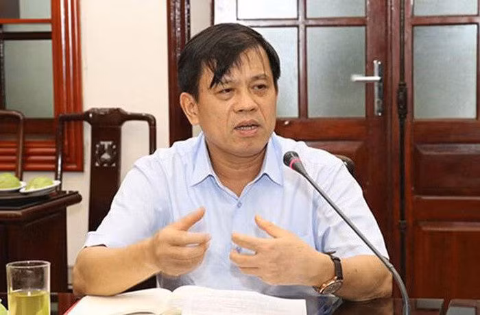 dieu dong nhieu bi thu tinh uy lam thu truong anh 9