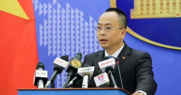 Việt Nam lên tiếng việc Trung Quốc trồng rau ở Biển Đông - Ảnh 1.