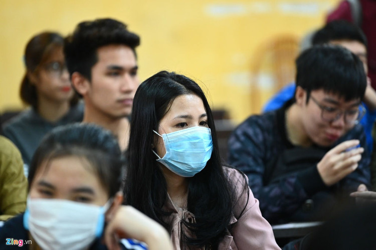 Hang nghin sinh vien tro lai truong sau ky nghi gan 2 thang hinh anh 8 7_zing.jpg