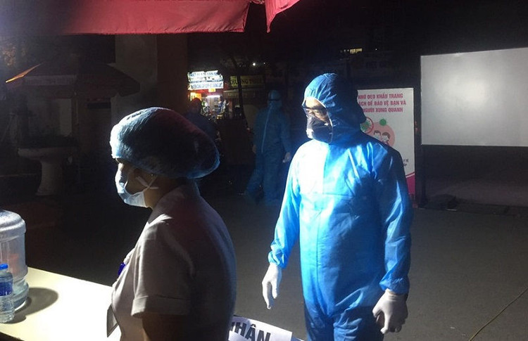 Từ 20h tối ngày 19/8, Bệnh viện E dừng tiếp nhận khám chữa bệnh: Bộ Y tế làm việc ngay trong đêm về công tác chống dịch COVID-19 ảnh 3