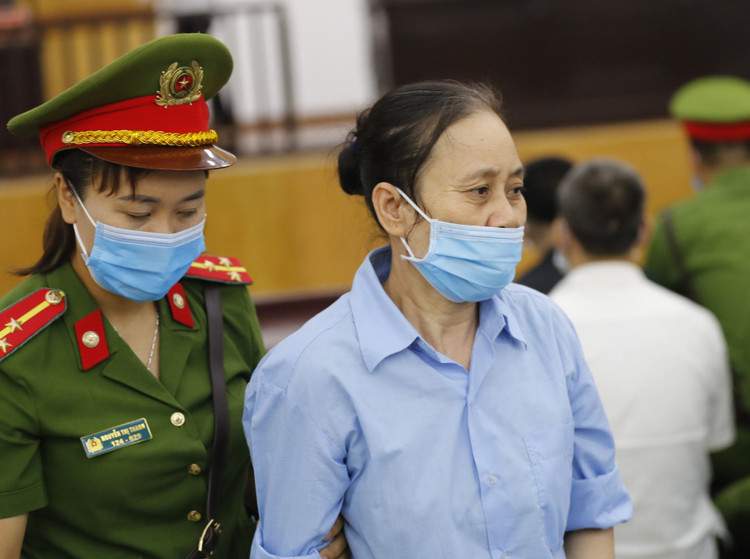 Xét xử vụ án “Giết người” và “Chống người thi hành công vụ” tại xã Đồng Tâm - 4