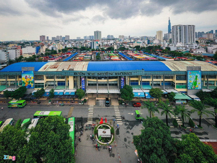 Ben xe o TP.HCM thua thot dip le 2/9 anh 1