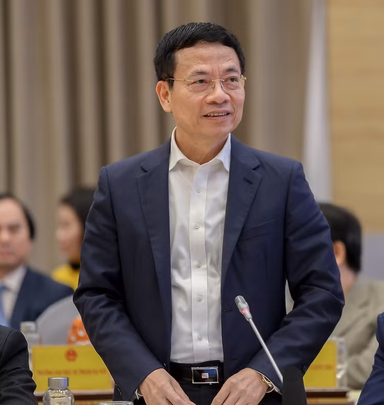 Bộ trưởng Nguyễn Mạnh Hùng: Mỗi người cần phải biết ba ngôn ngữ - 1