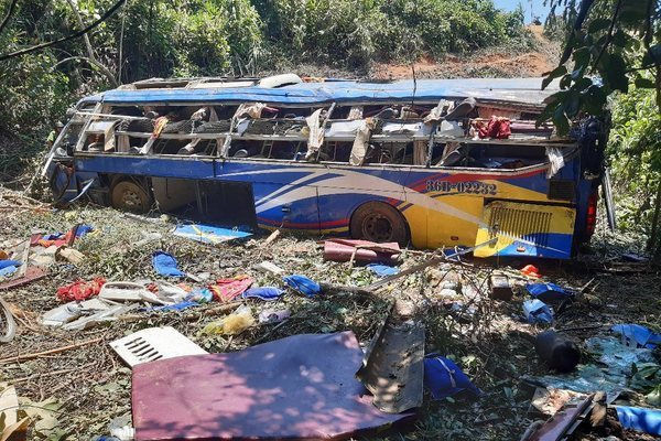 Tai nạn xe khách 5 người chết, phụ xe dương tính với ma túy