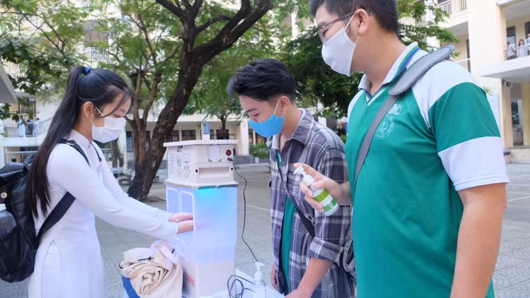 Đà Nẵng: Học sinh THCS, THPT dự kiến trở lại trường học từ ngày 14/9 - 1