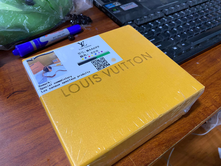 Truy quét kho hàng khủng bán đồ rởm trên Facebook, mỗi ngày chốt 200 đơn - 3