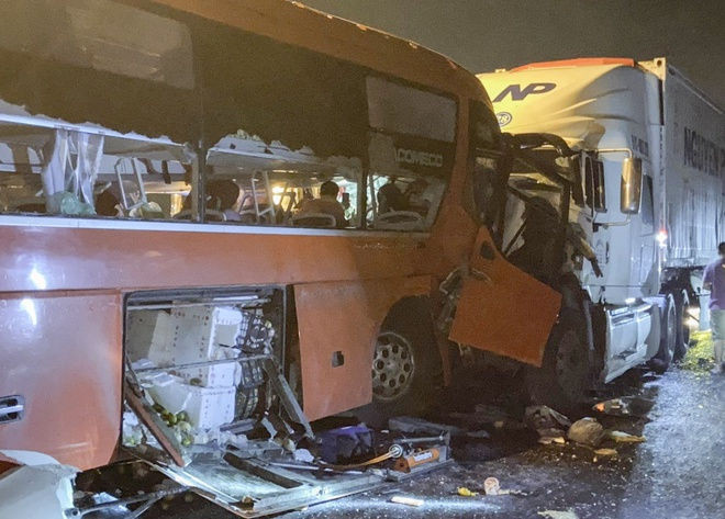 Hai nguoi tu vong do tai nan giao thong anh 1